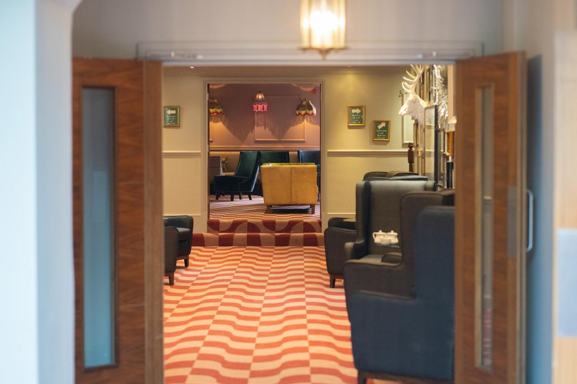 Hotel Waterton Park